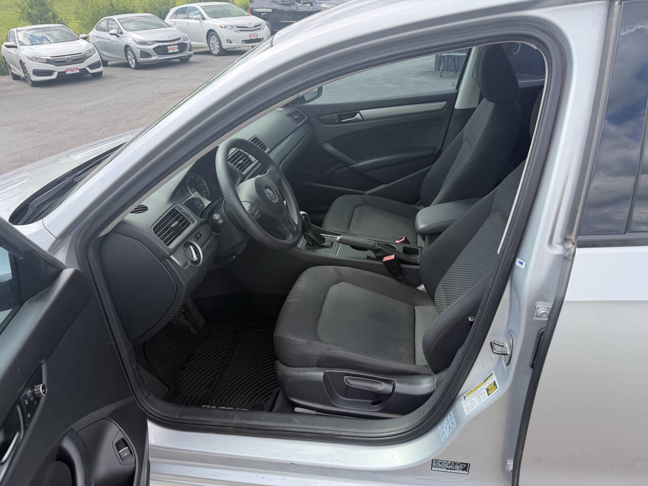 Used 2012 Volkswagen Passat 2.5 S FWD image 8