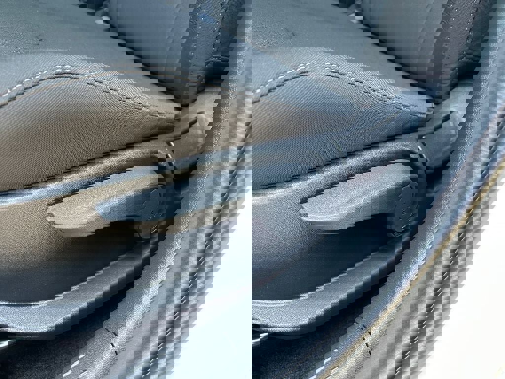 New 2025 Hyundai Elantra Sport image 12