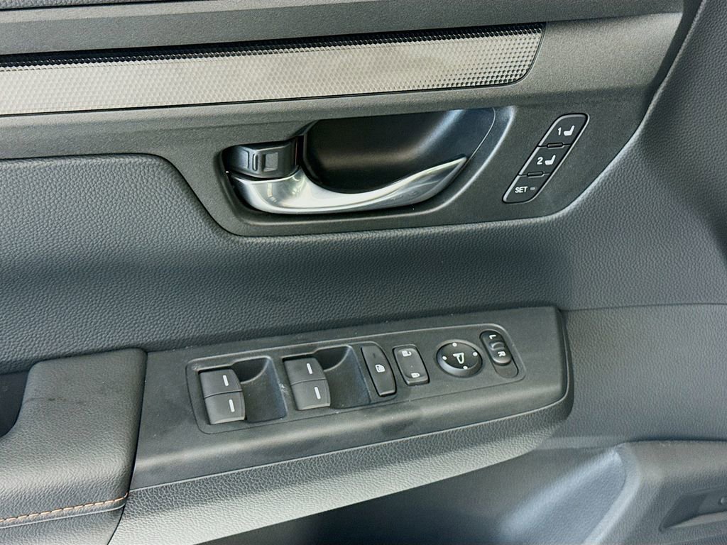 Certified 2025 Honda CR-V Sport-L image 23