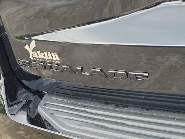 Used 2024 Cadillac Escalade Sport Platinum w/ LPO, ONYX Package AWD/4WD image 6