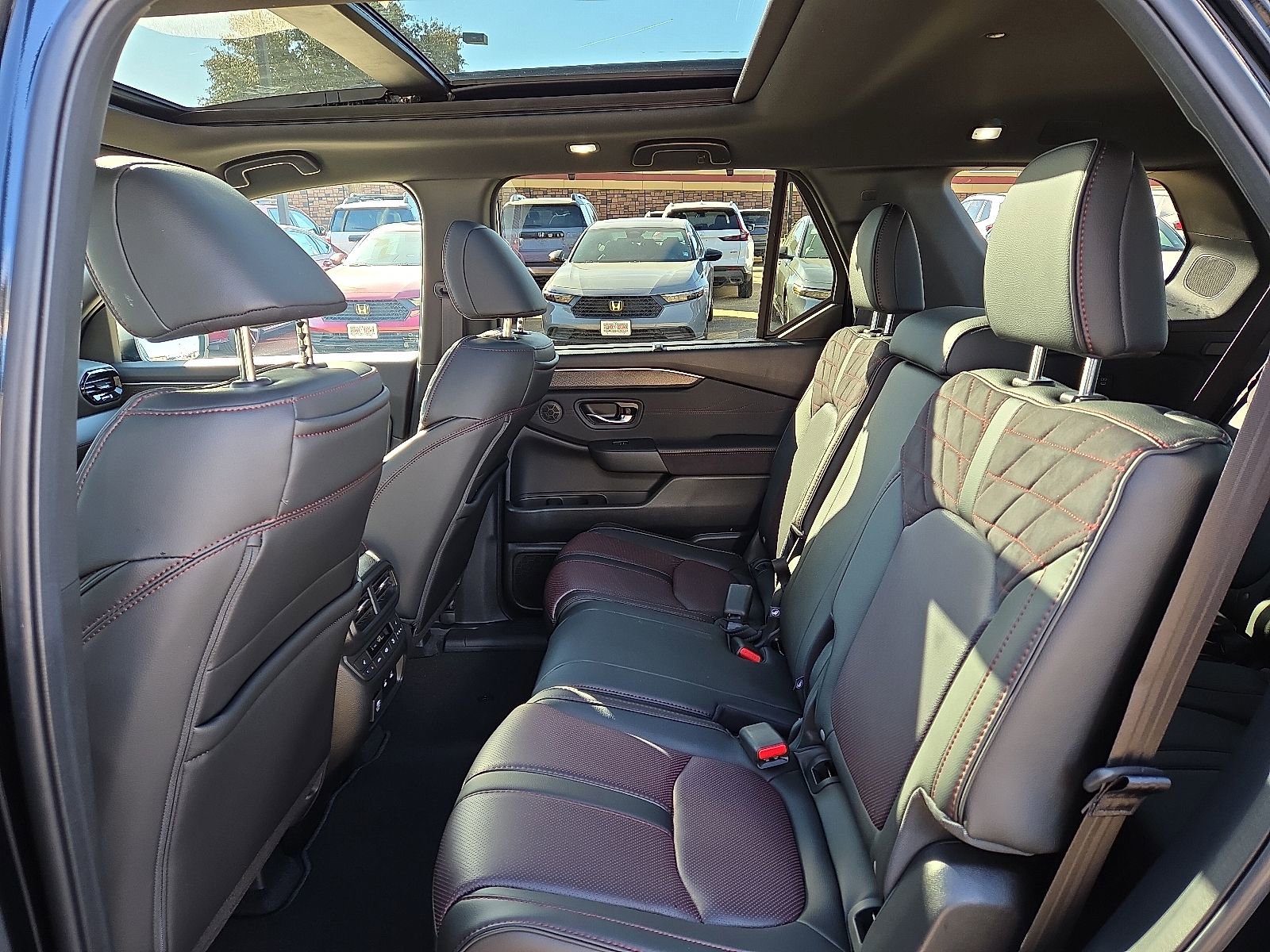 New 2026 Honda Pilot Black Edition image 8