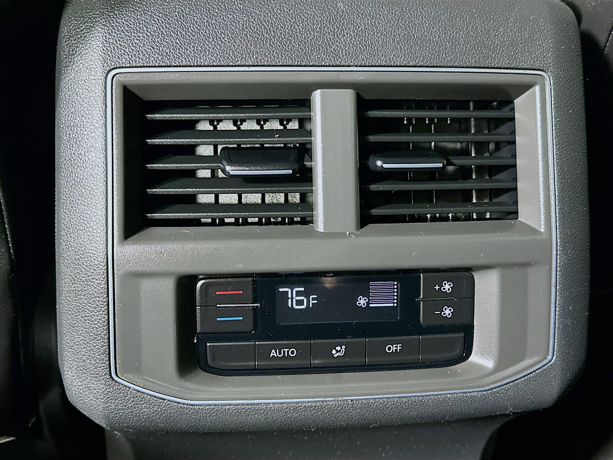 Used 2018 Volkswagen Atlas SEL image 25