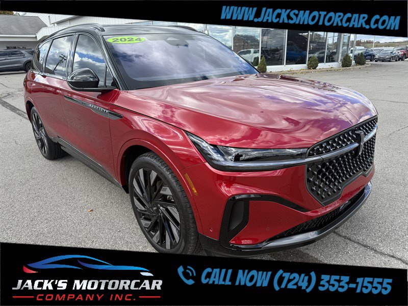 Used 2024 Lincoln Nautilus Reserve w/ Equipment Group 202A image 1