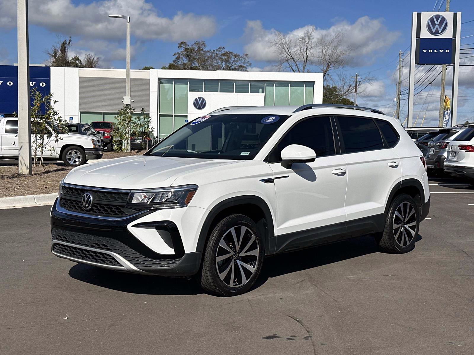 Certified 2022 Volkswagen Taos SE