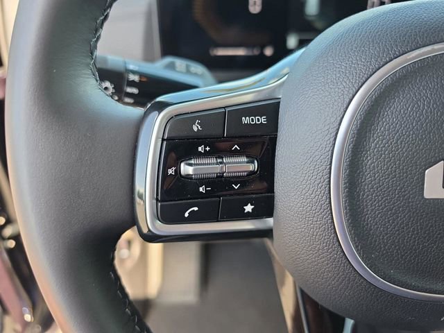 Certified 2025 Kia Carnival EX FWD image 39