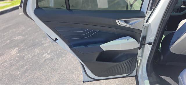 Used 2023 Volkswagen ID.4 S RWD image 17