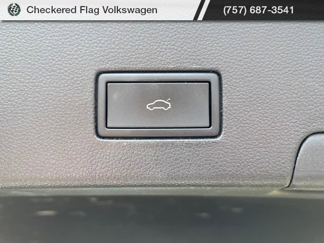 Used 2023 Volkswagen Atlas Cross Sport SEL Premium R-Line image 35