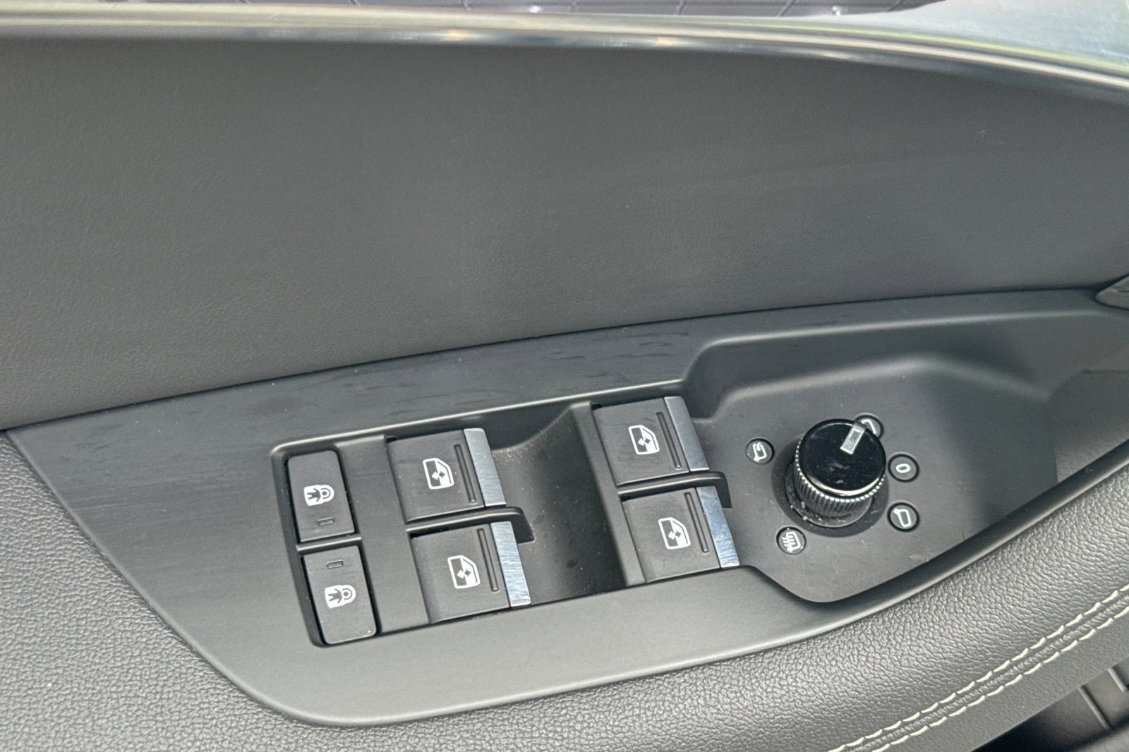 Used 2024 Audi A6 Premium Plus image 12