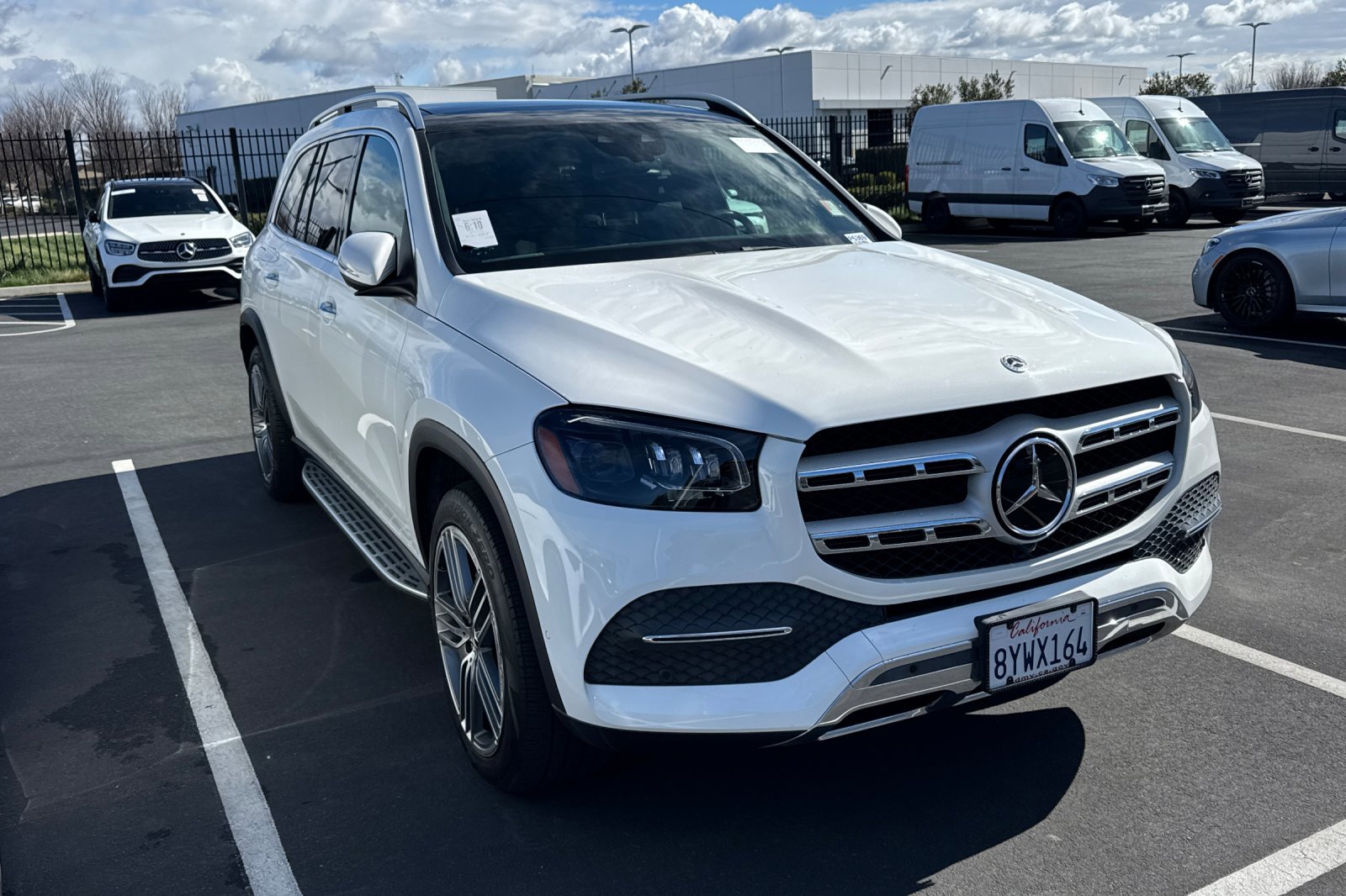 Used 2022 Mercedes-Benz GLS 450 4MATIC image 2