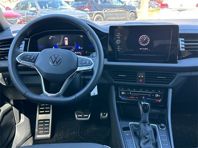 Used 2025 Volkswagen Jetta Sport image 13