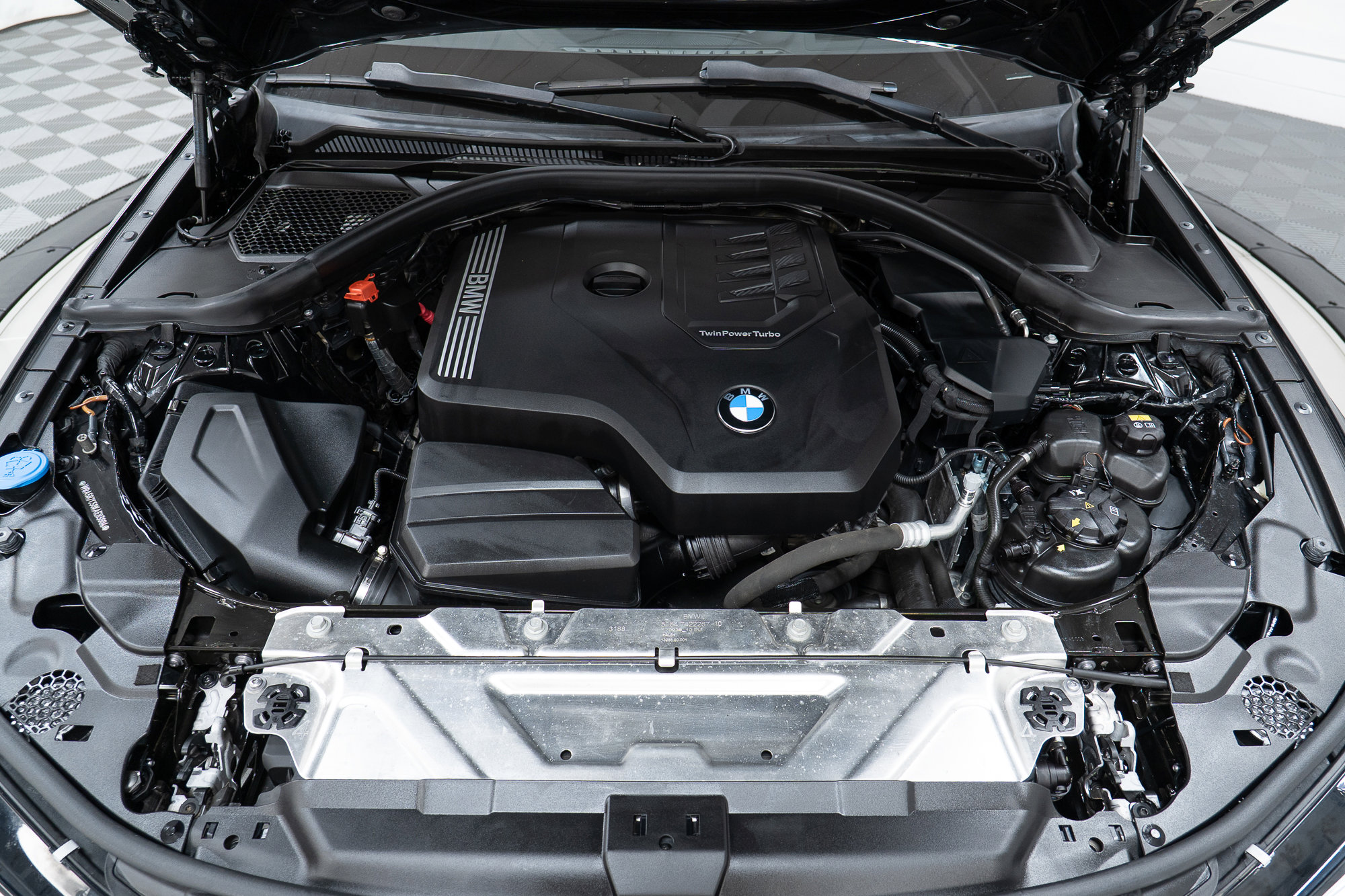 Used 2019 BMW 330i xDrive Sedan w/ Premium Package image 9