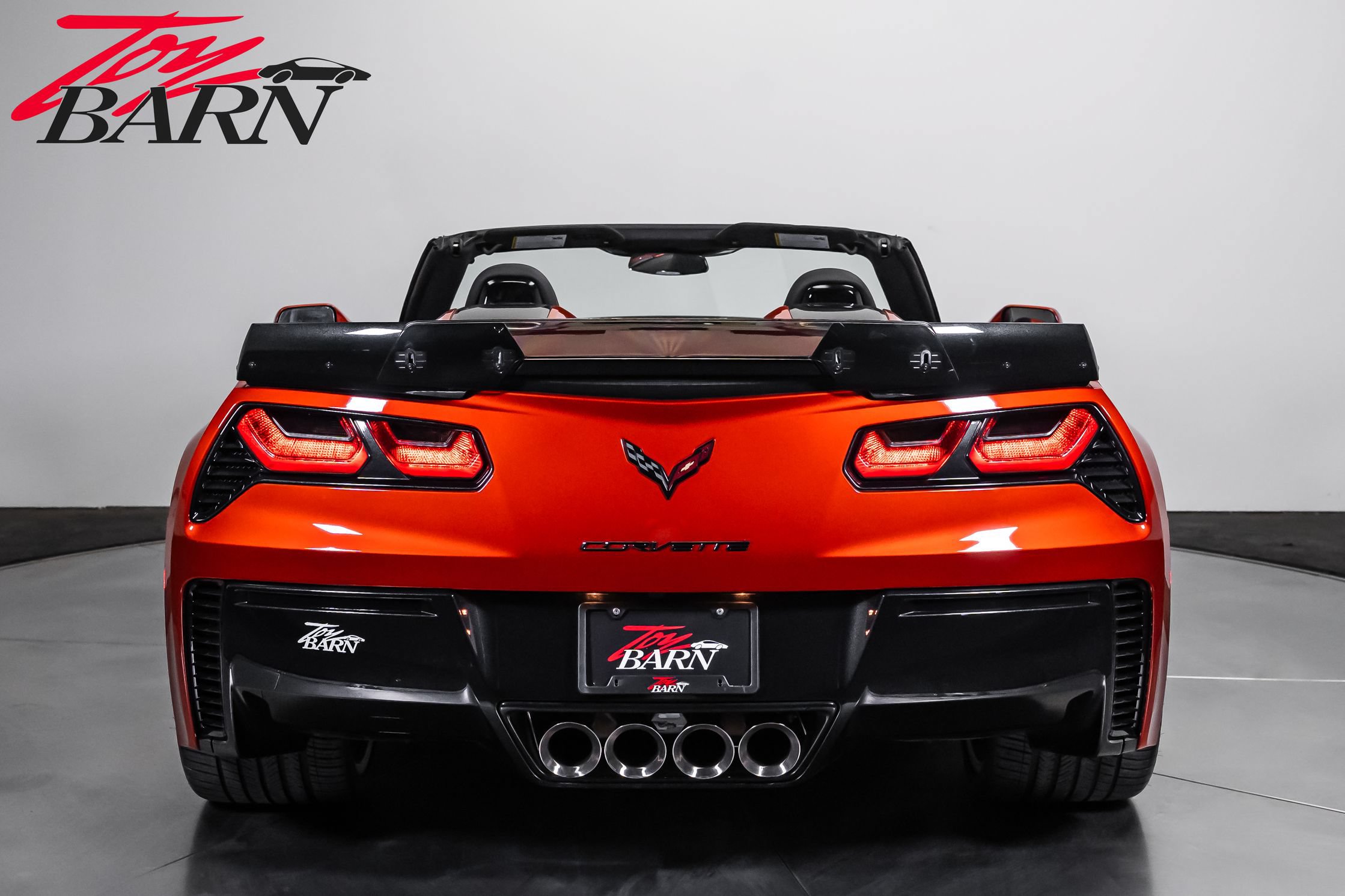Used 2015 Chevrolet Corvette Z06 w/ 3LZ Preferred Equipment Group RWD image 4