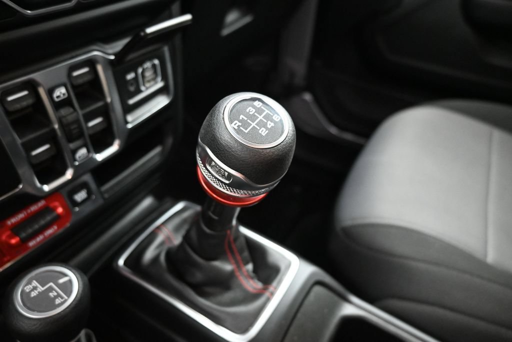Used 2020 Jeep Wrangler Unlimited Rubicon AWD/4WD image 16