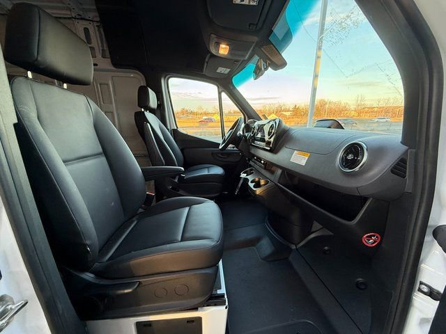 New 2025 Mercedes-Benz Sprinter 2500 image 21