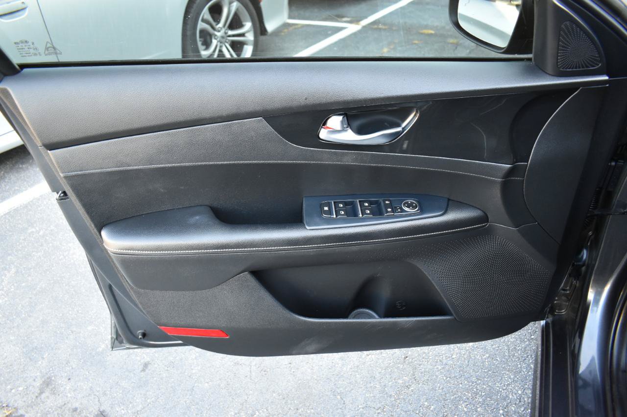 Used 2020 Kia Forte GT-Line FWD image 30