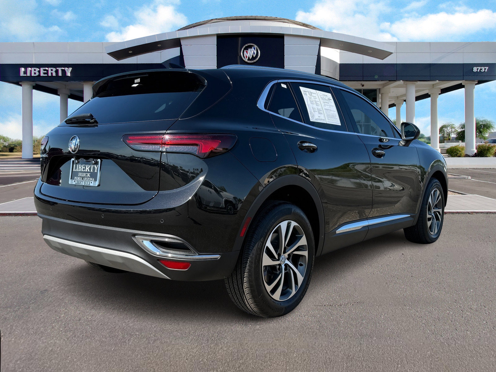 Used 2023 Buick Envision Essence image 3