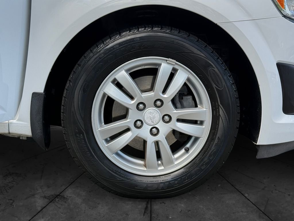 Used 2015 Chevrolet Sonic LT FWD image 14