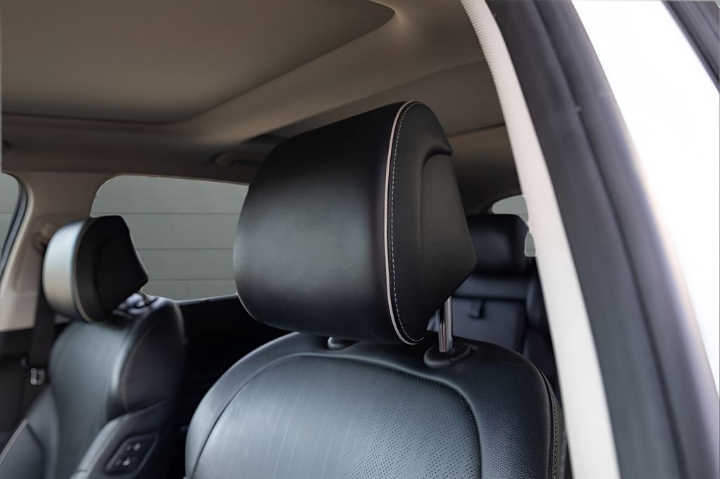 Used 2022 Genesis GV80 2.5T w/ Prestige Package 04 image 48