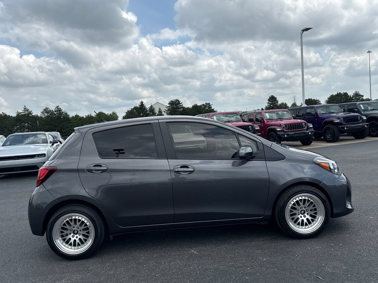 Used 2017 Toyota Yaris L FWD image 2