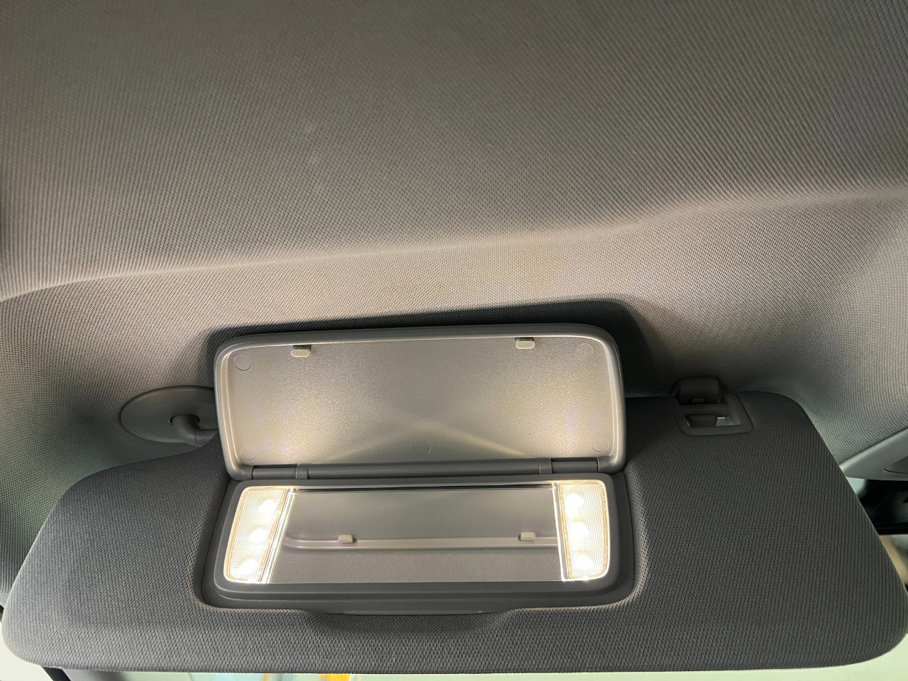 Used 2024 GMC Terrain SLT image 54