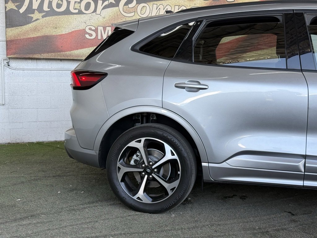 Used 2023 Ford Escape ST-Line Select w/ Tech Pack #2 image 2