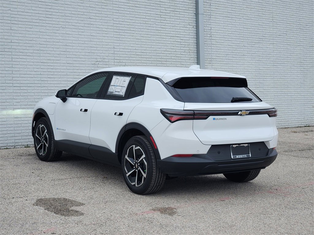 New 2026 Chevrolet Equinox EV LT image 3