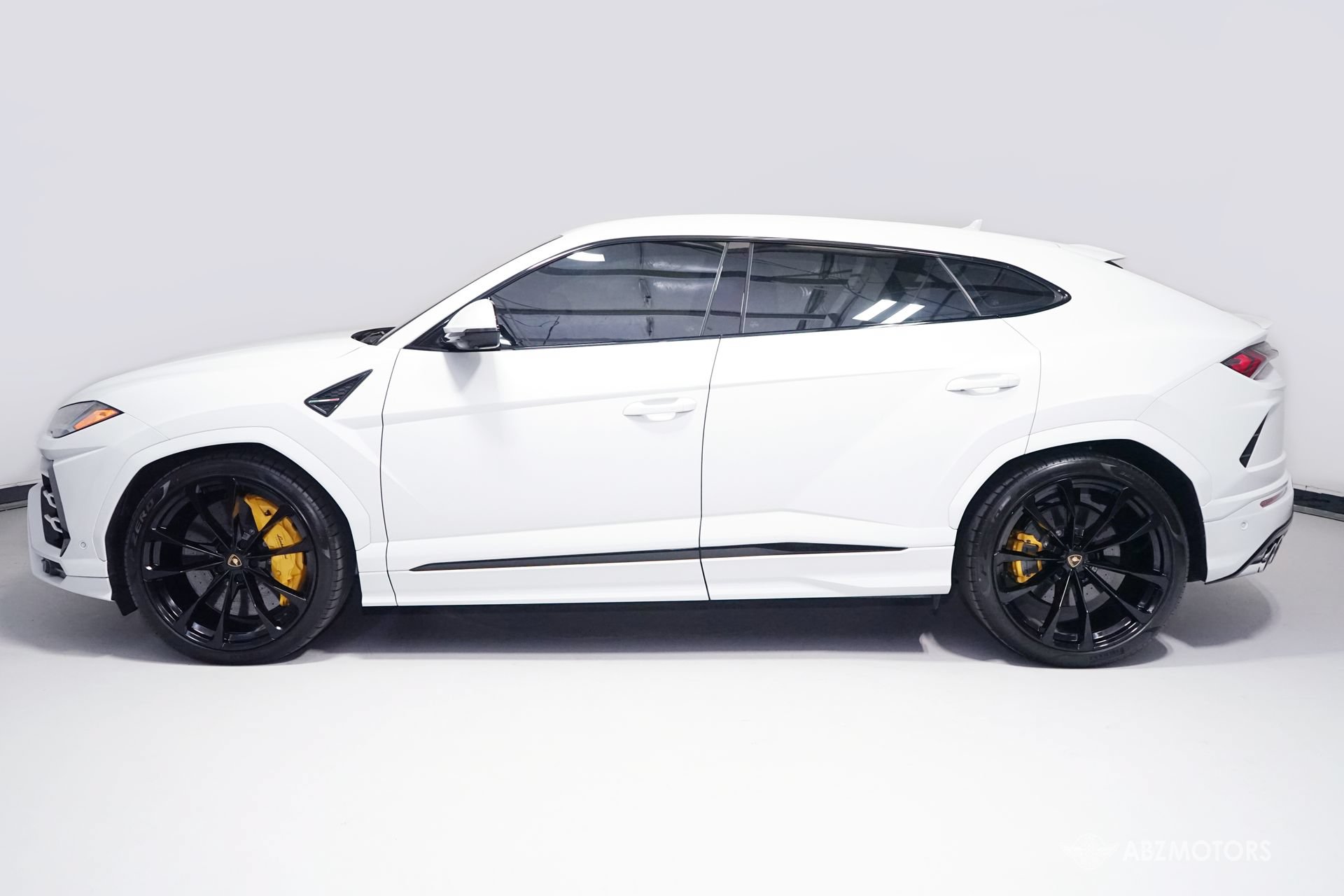 Used 2021 Lamborghini Urus AWD/4WD image 5