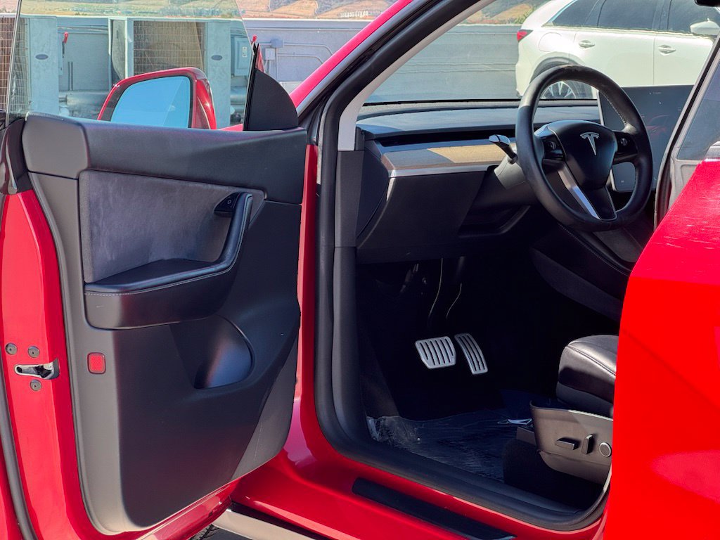 Used 2022 Tesla Model Y Performance AWD/4WD image 7