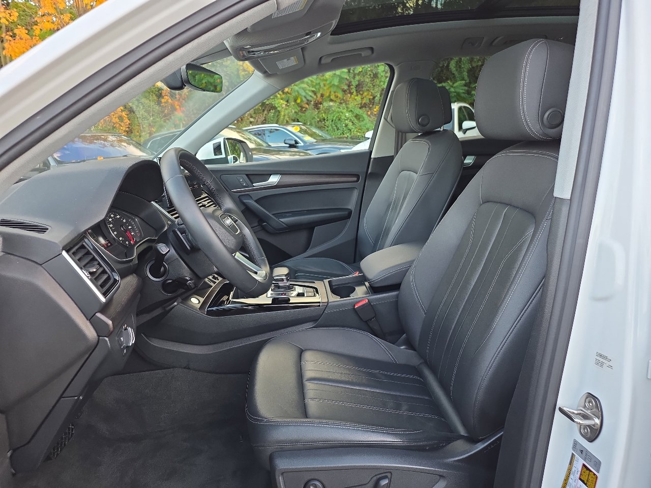 Used 2023 Audi Q5 2.0T Premium w/ Convenience Package image 34