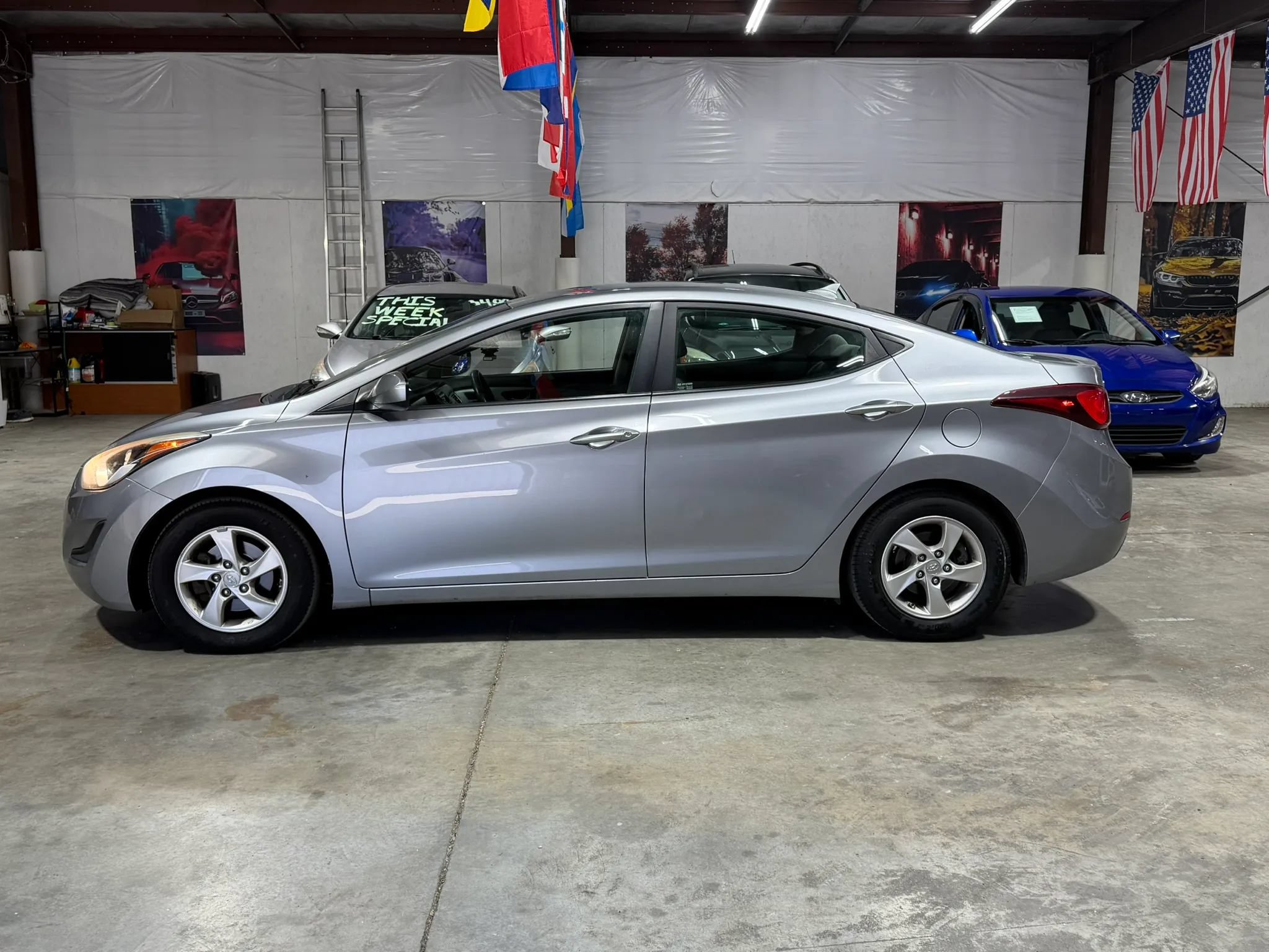 Used 2015 Hyundai Elantra SE FWD image 4