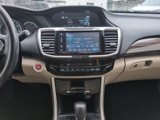 Used 2017 Honda Accord EX-L image 24