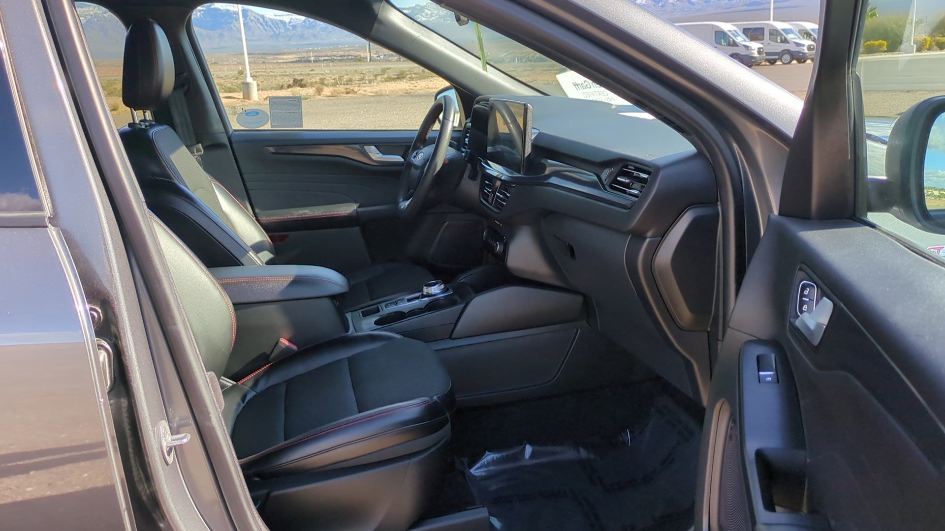 Used 2023 Ford Escape ST-Line w/ Tech Pack #1 image 32