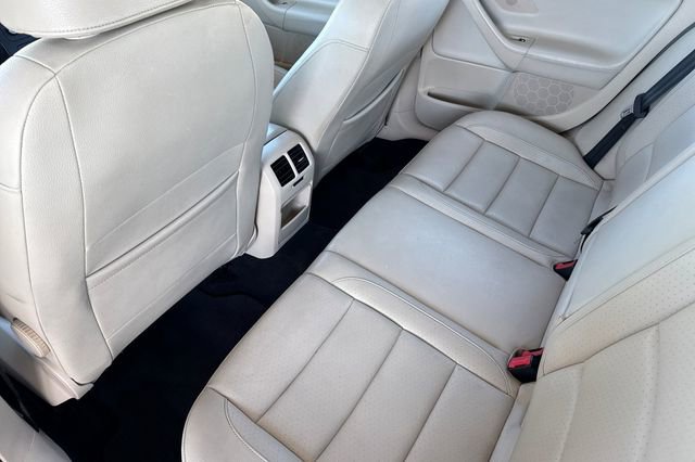 Used 2010 Volkswagen Jetta Limited Edition image 15