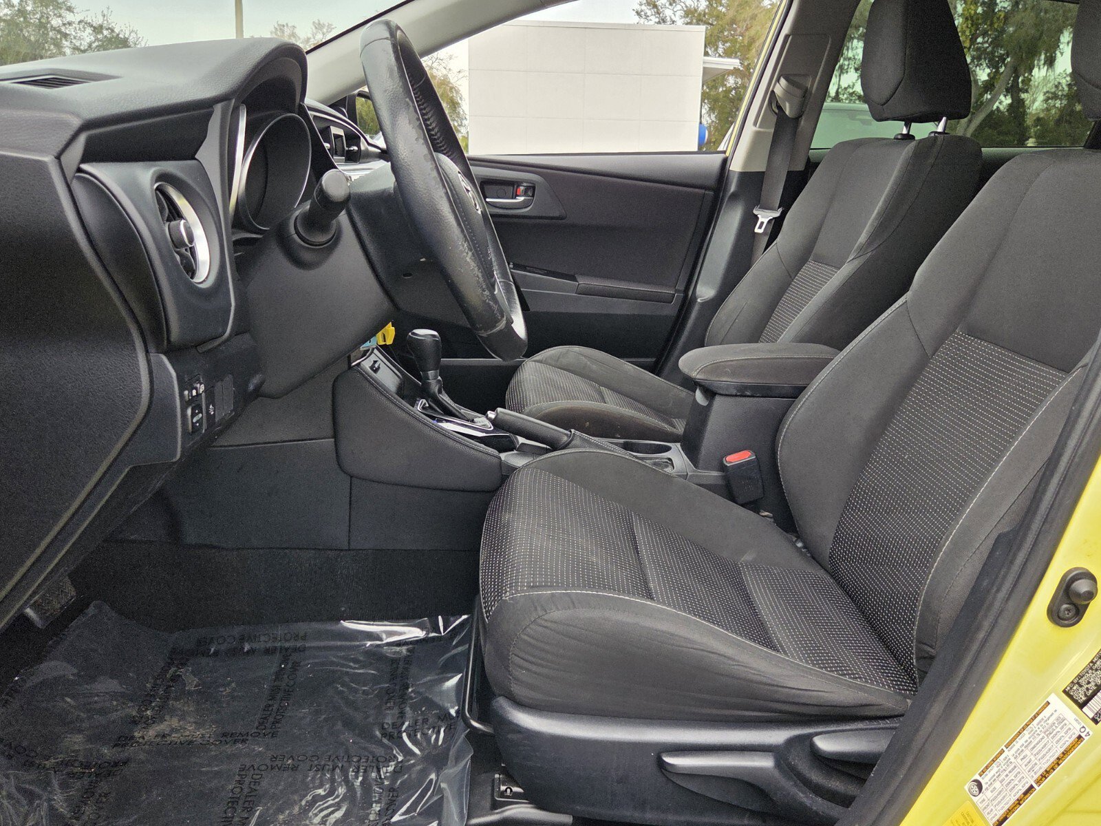 Used 2018 Toyota Corolla iM image 10