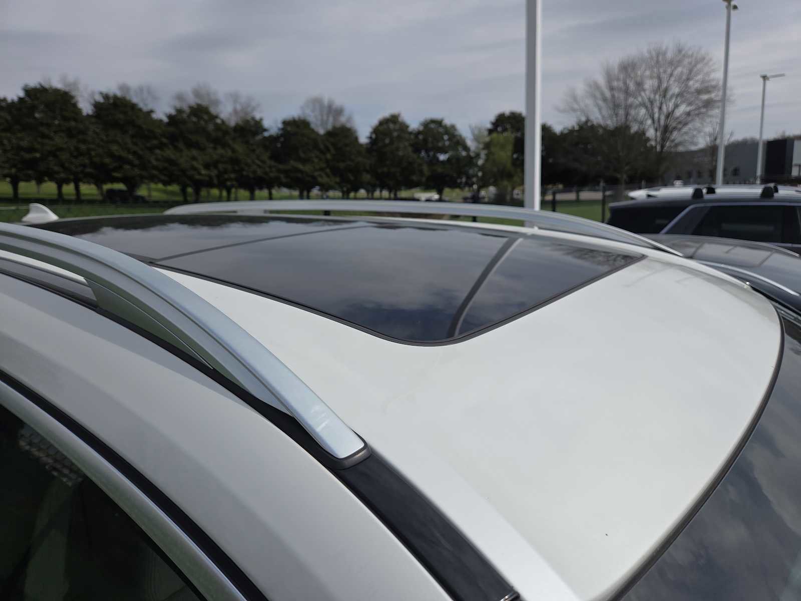 Used 2020 BMW X7 xDrive40i w/ Premium Package image 3