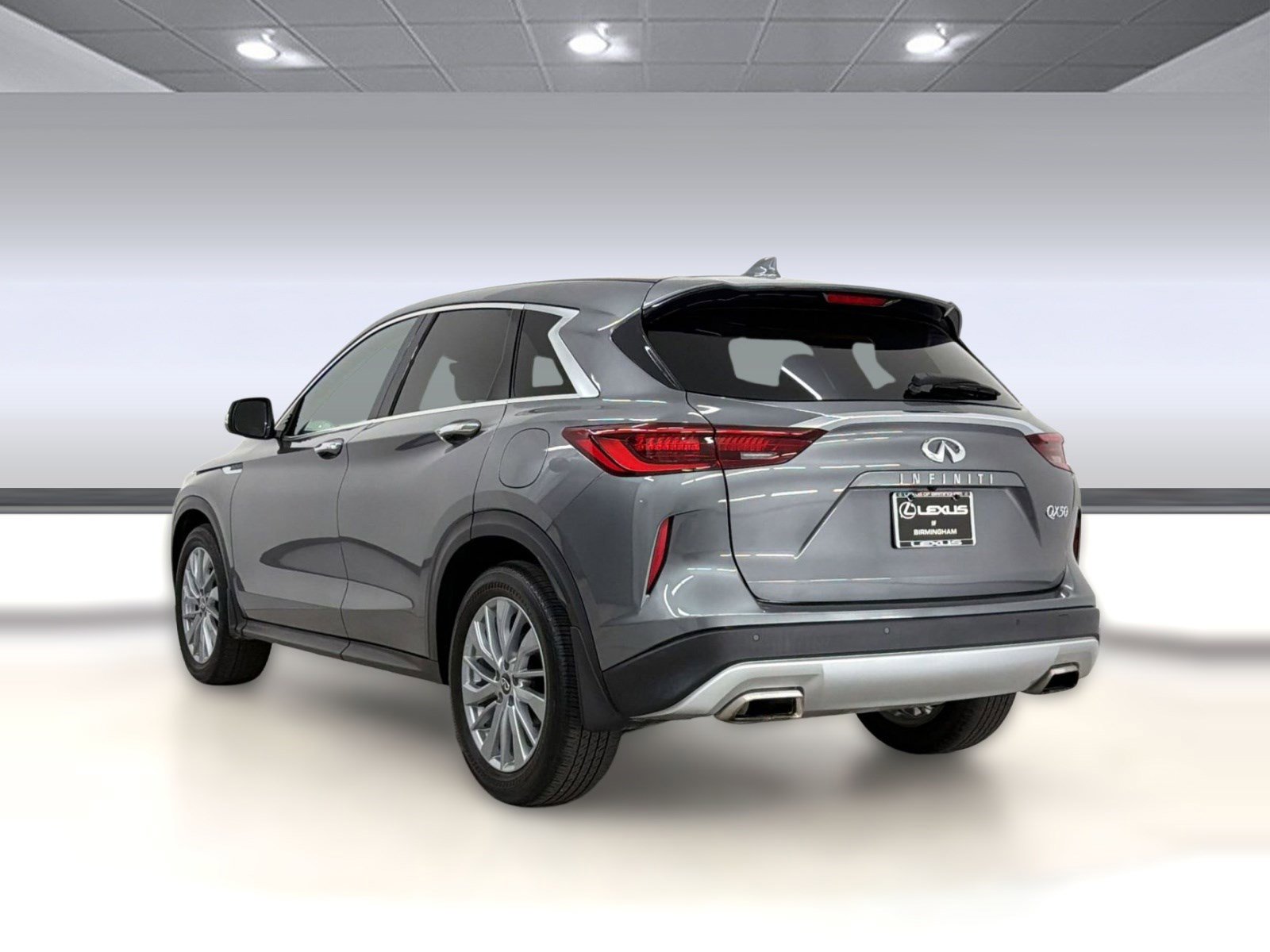 Used 2023 INFINITI QX50 Pure image 3