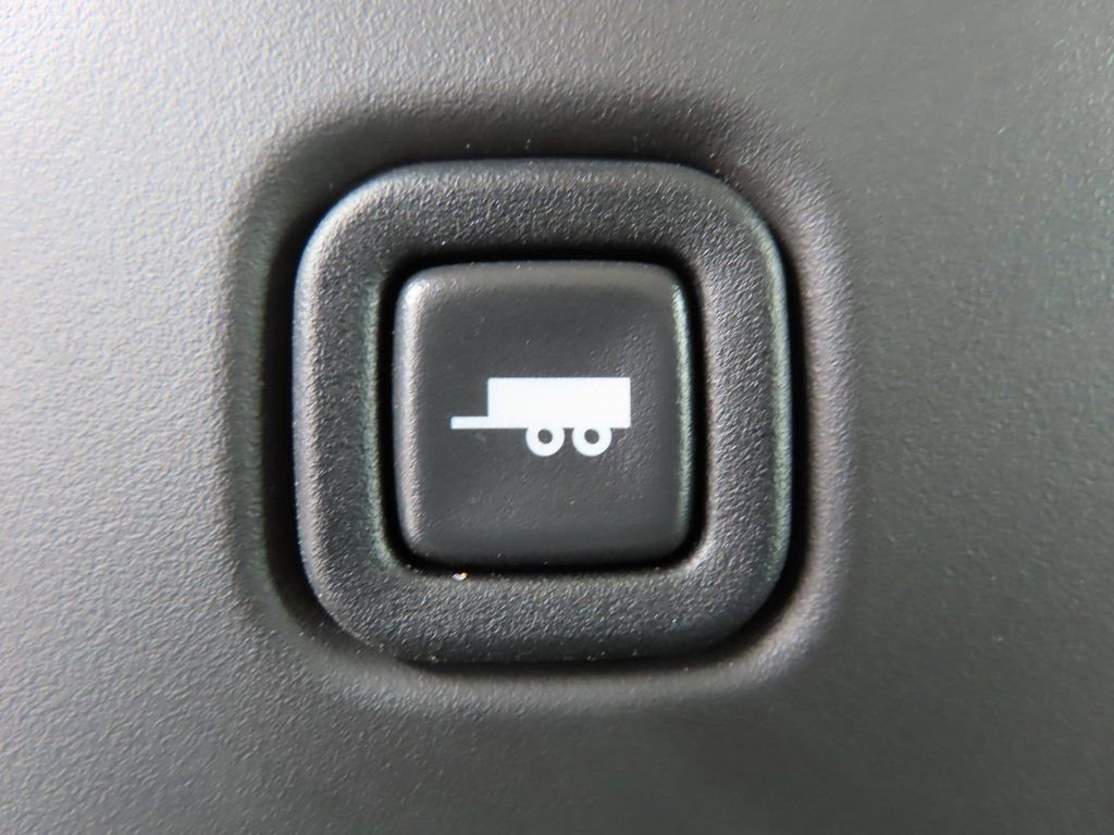 New 2025 Chevrolet Express 3500 w/ Power Convenience Package image 15