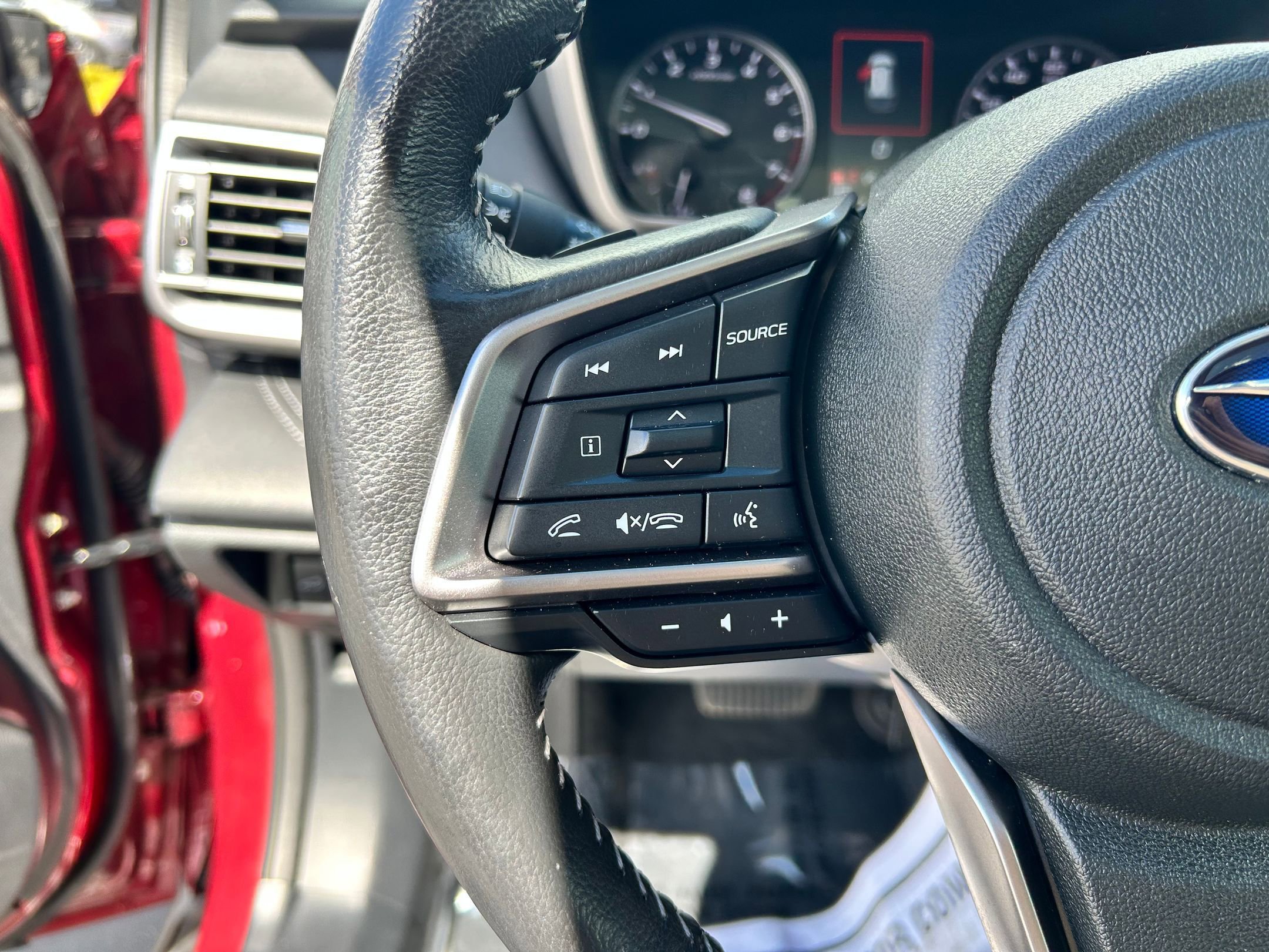 Used 2023 Subaru Outback Limited image 14