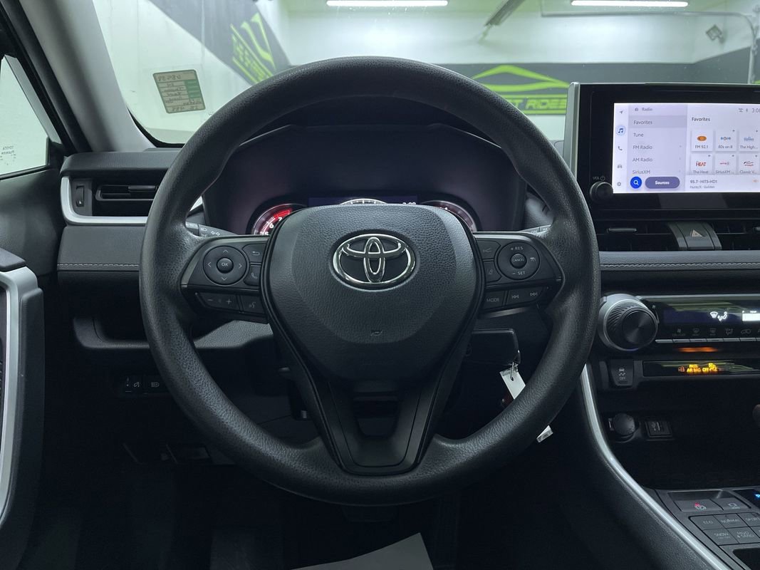 Used 2024 Toyota RAV4 LE image 20