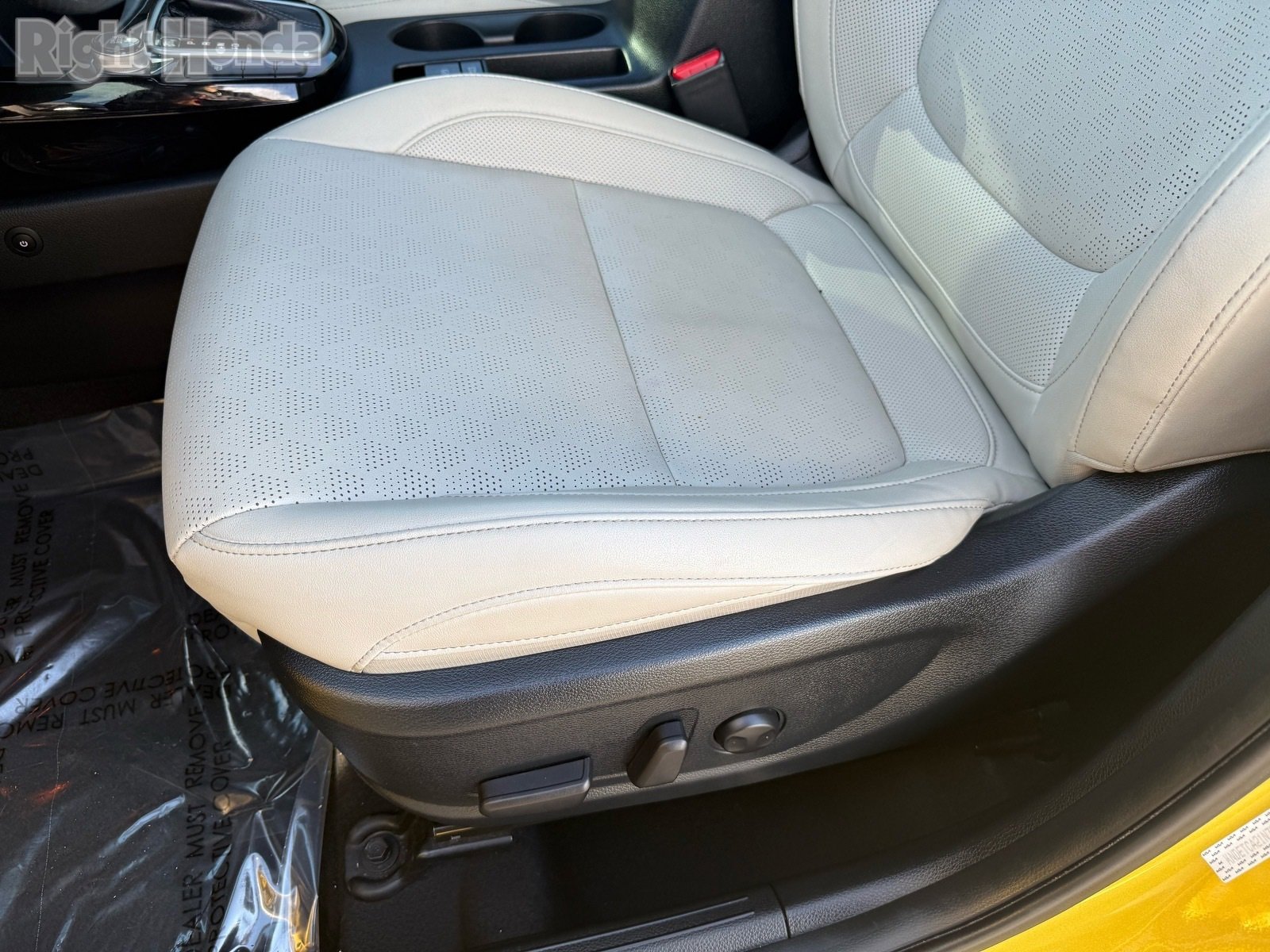 Used 2022 Kia Seltos SX w/ Sunroof Package image 13