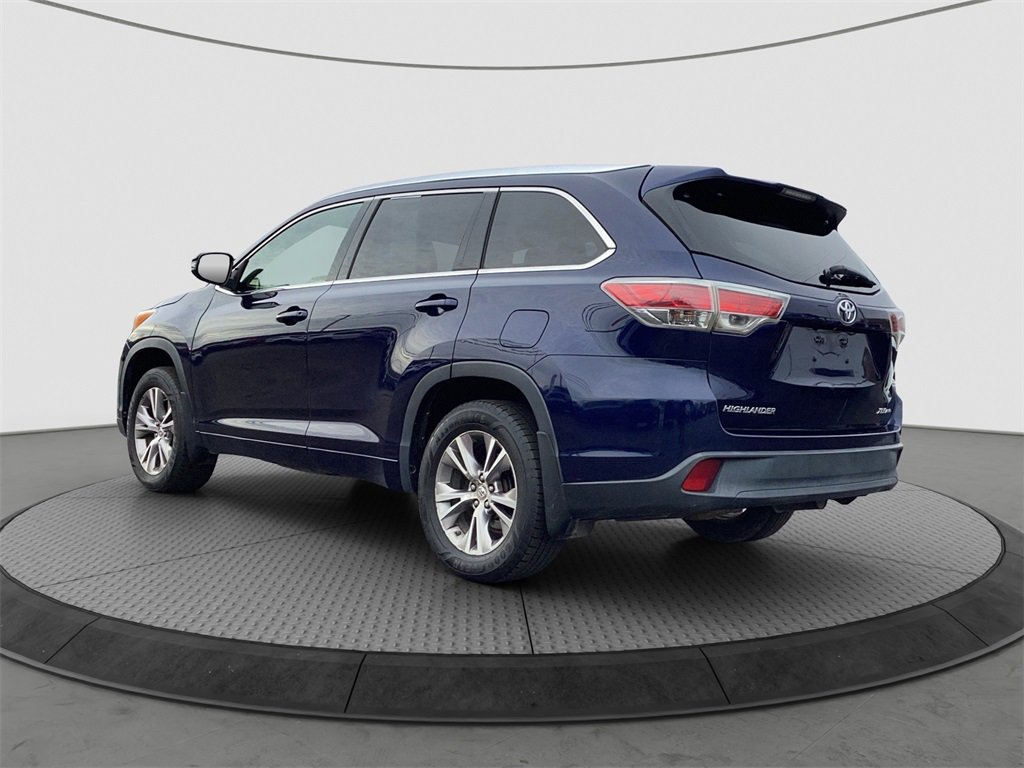 Used 2015 Toyota Highlander XLE image 4