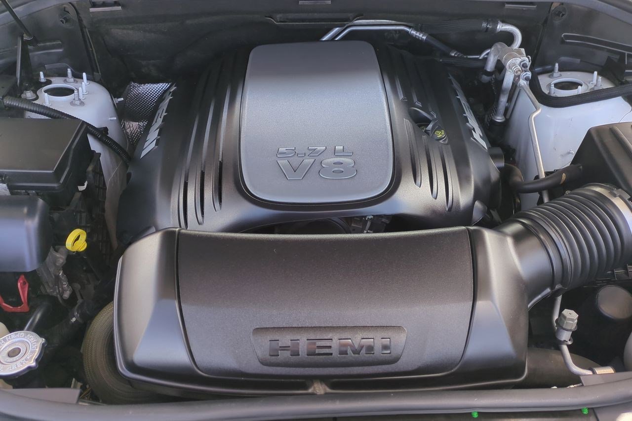 Used 2020 Dodge Durango R/T w/ Blacktop Package RWD image 27