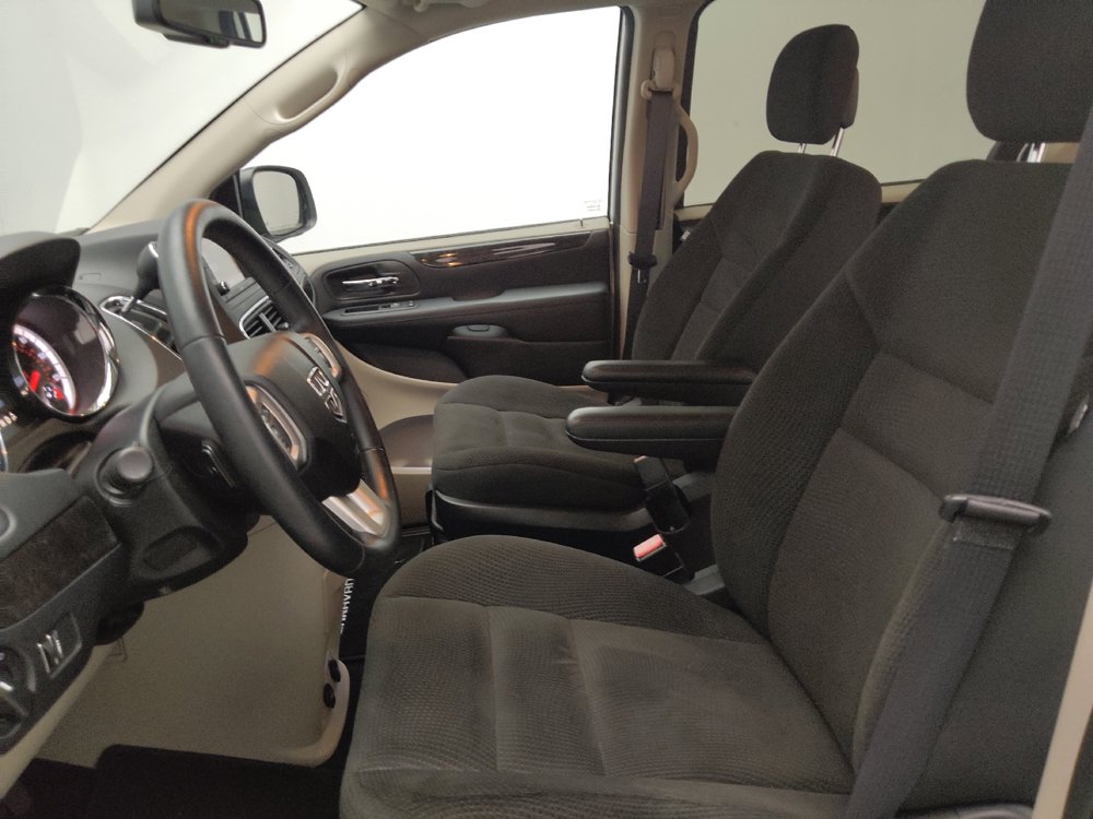 Used 2017 Dodge Grand Caravan SE w/ Power Window Group FWD image 17