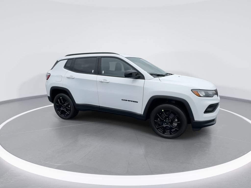 New 2026 Jeep Compass Latitude image 9