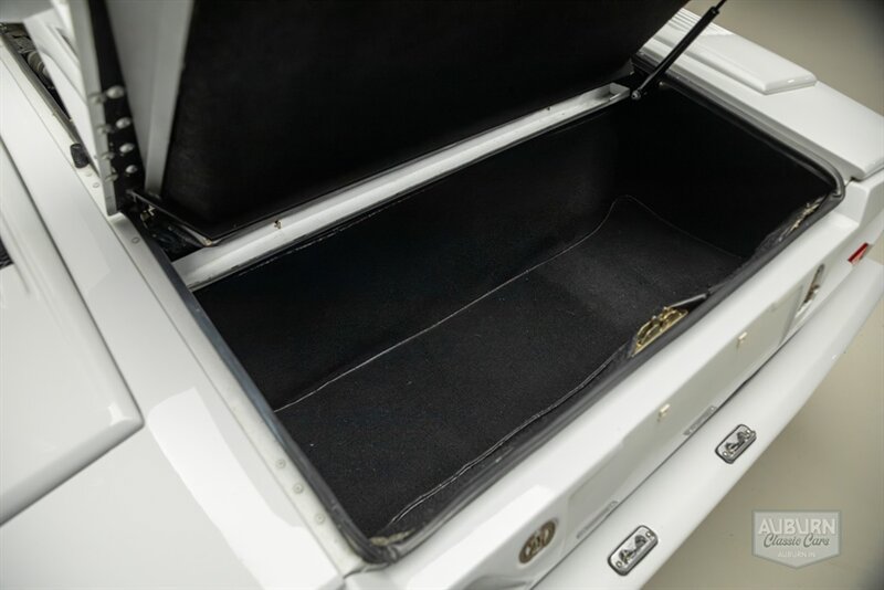 Used 1989 Lamborghini Countach Coupe RWD image 34