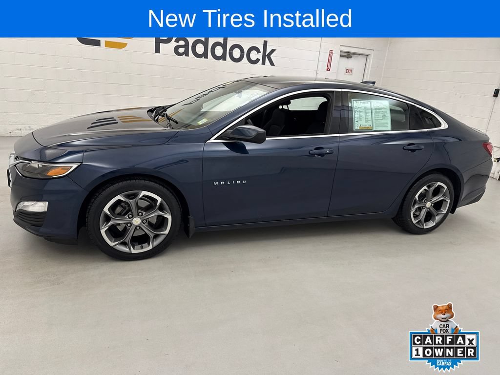 Used 2021 Chevrolet Malibu LT FWD image 2