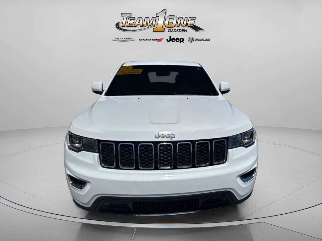 Used 2018 Jeep Grand Cherokee Laredo RWD image 3