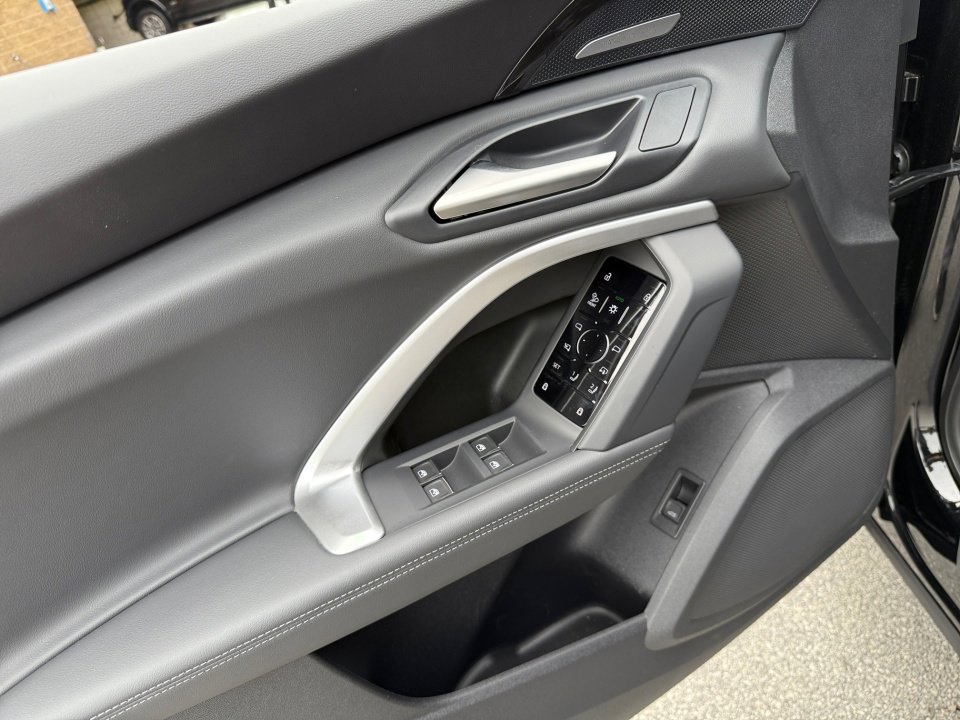 New 2025 Audi Q5 Premium Plus image 32