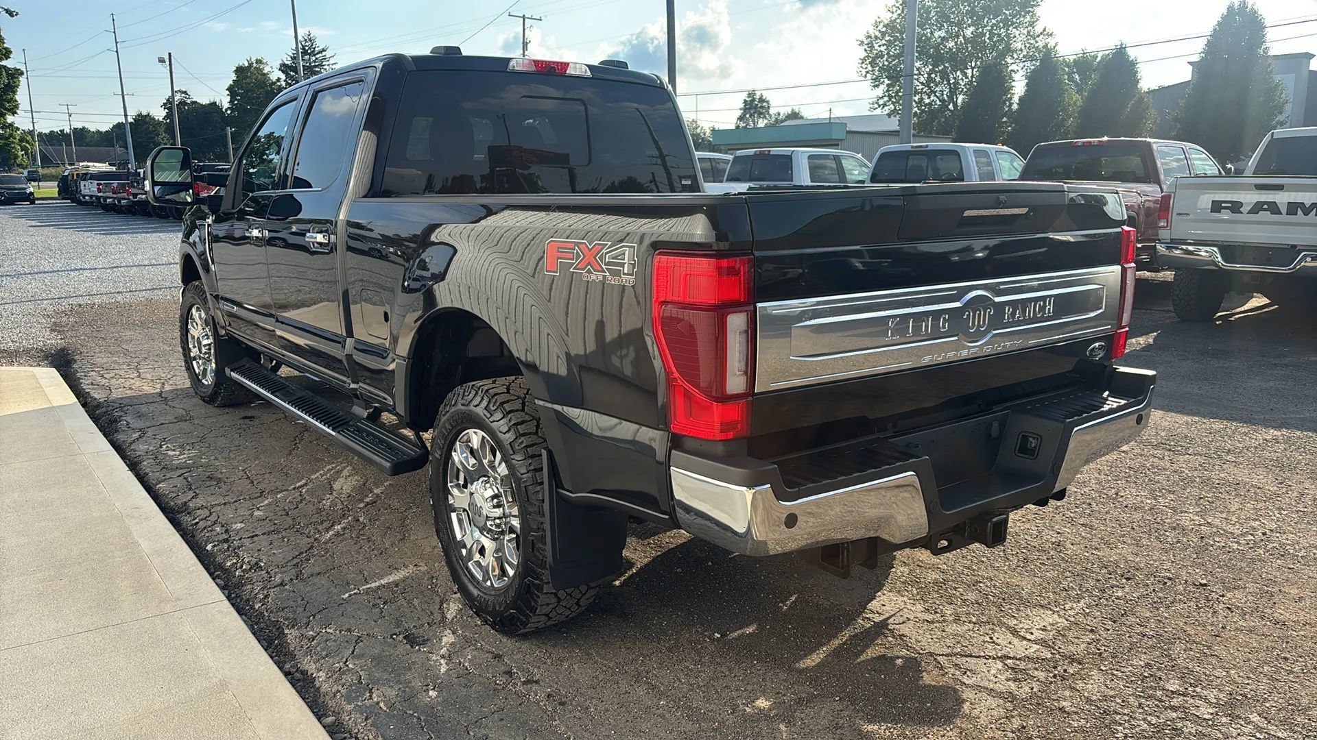 Used 2020 Ford F250 King Ranch w/ King Ranch Ultimate Package AWD/4WD image 11