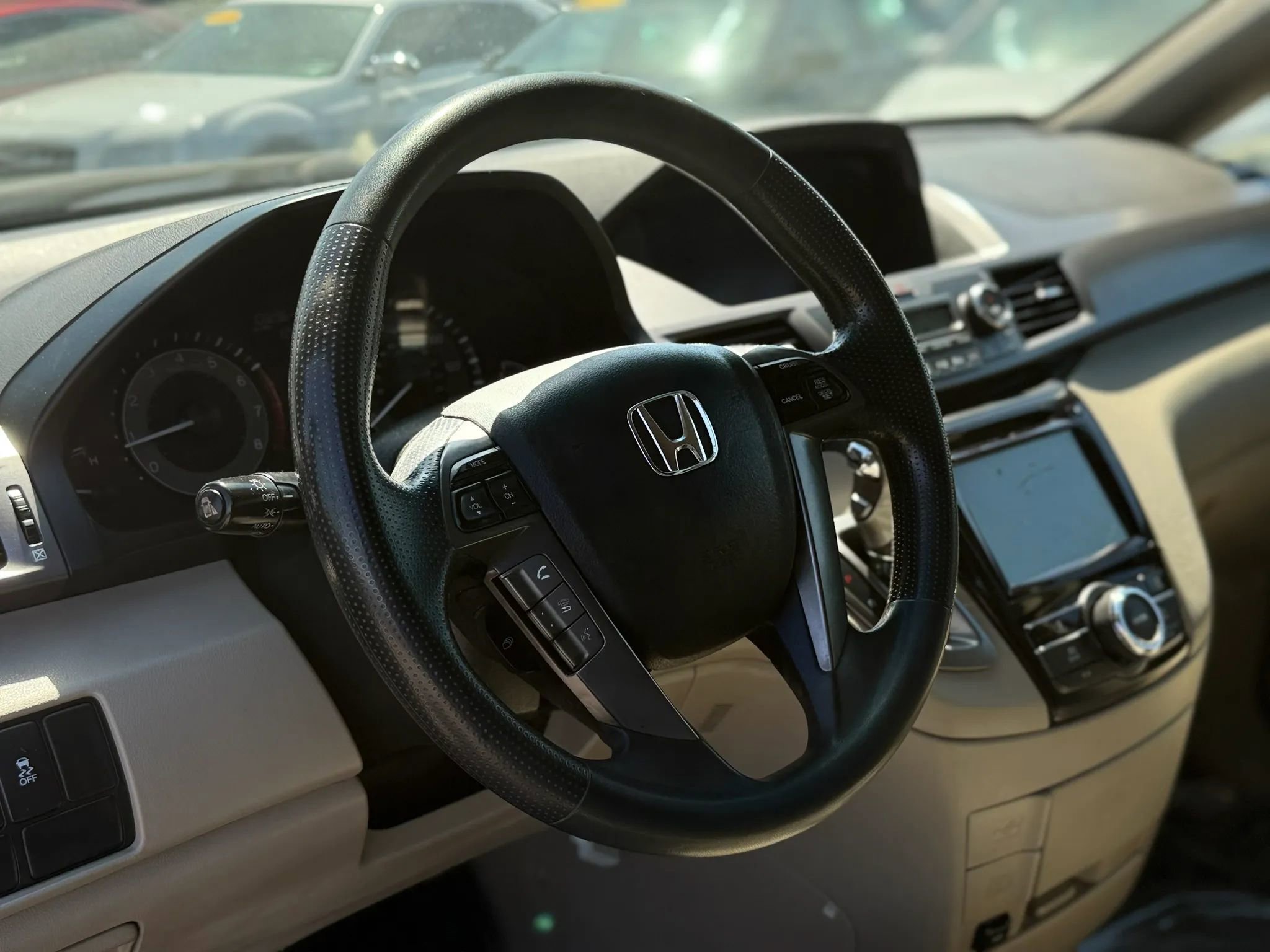 Used 2015 Honda Odyssey EX image 23